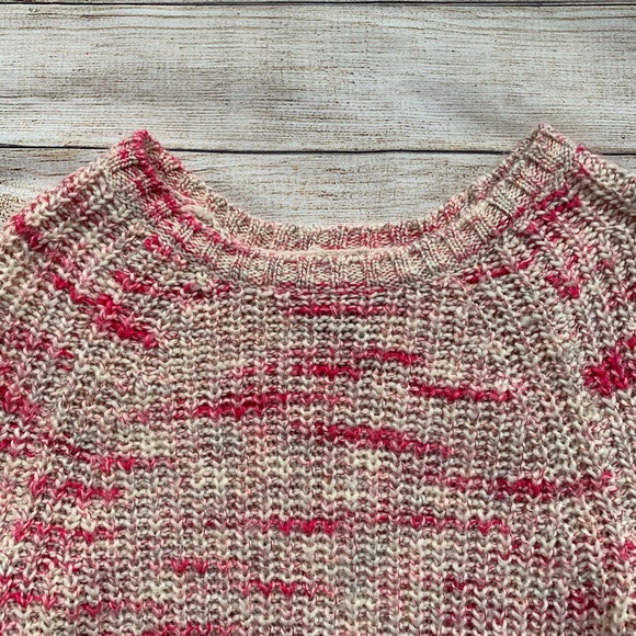 American Eagle | Pink and Cream Jegging Sweater - Picture 2 of 9